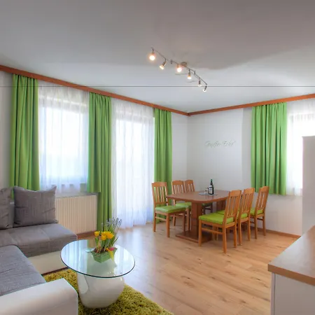 Mathiasl Panorama 아파트 *